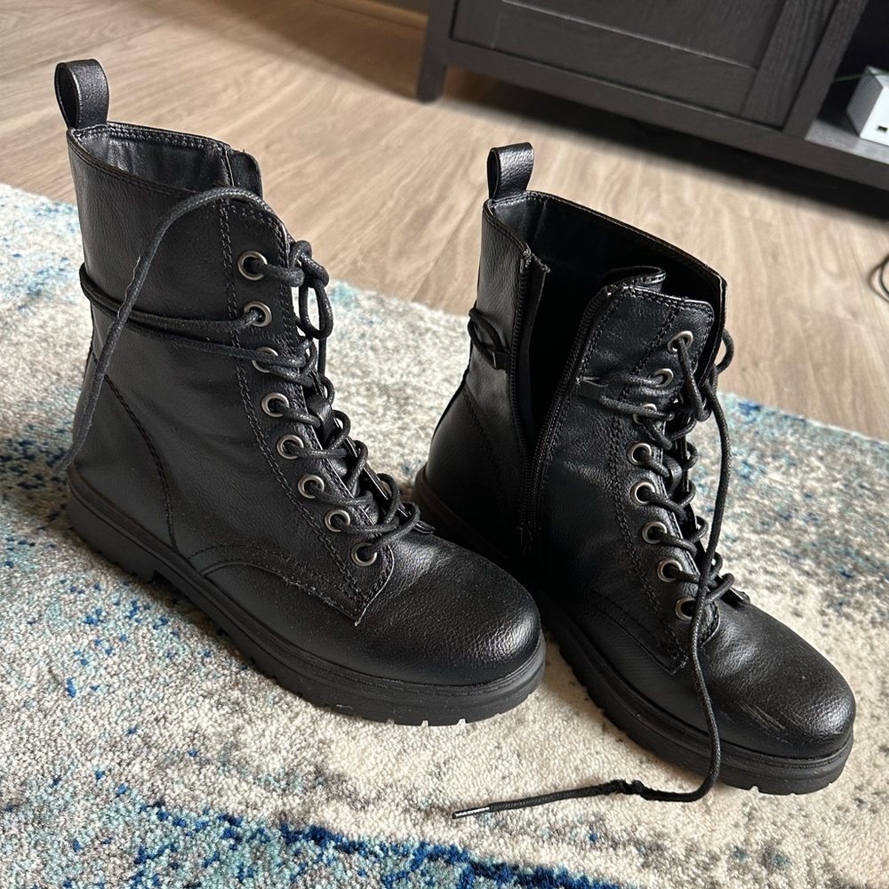 Kohls Black Combat Boots